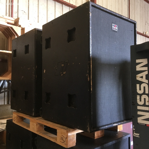petites annonces HautParleur Vend caisson de basse ST 218 DAS